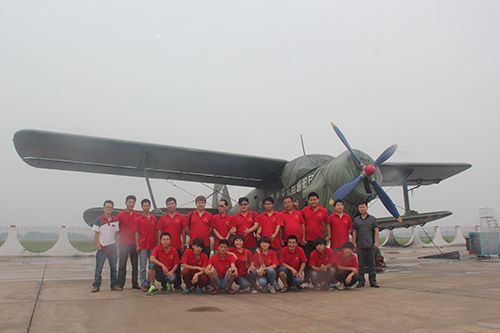 到安阳航空运动学校参观学习